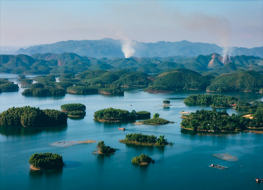 The reservoir spans more than 23,000 hectares, providing water for energy, agriculture, and fisheries